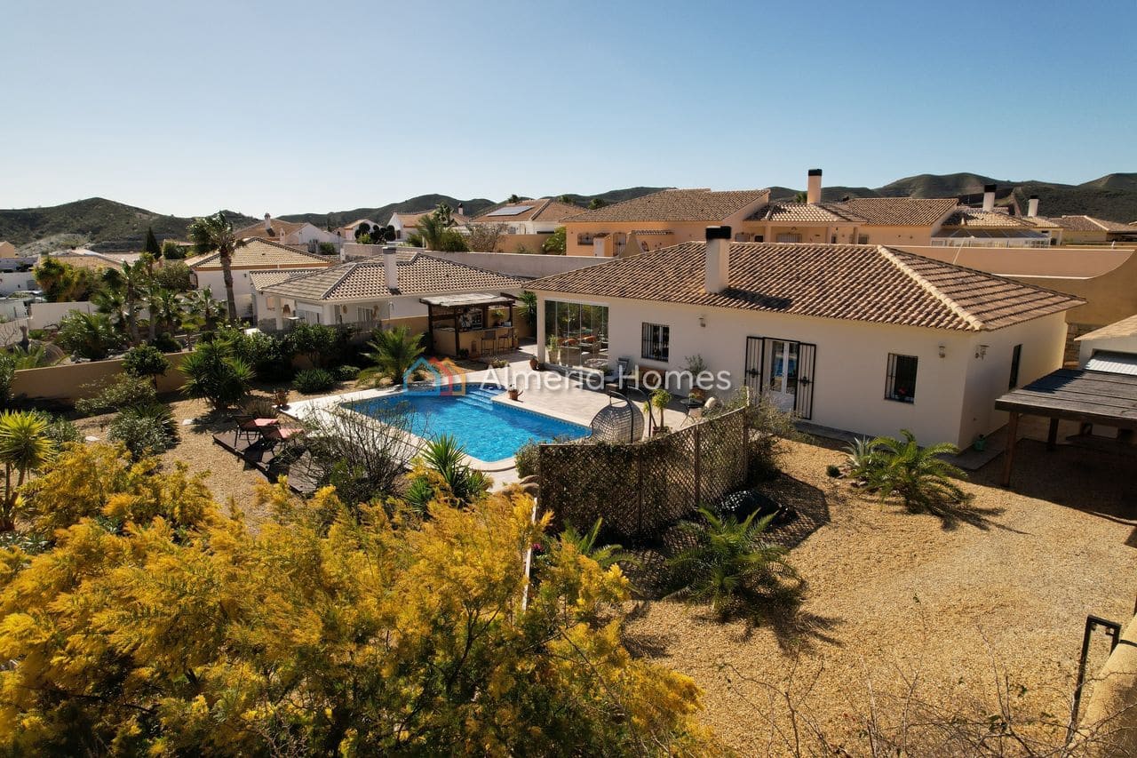 3 sovrum Villa till salu i Arboleas med pool - 349 995 € (Ref: 9598168)