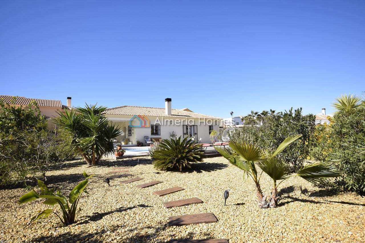 3 sovrum Villa till salu i Arboleas med pool - 349 995 € (Ref: 9598168)