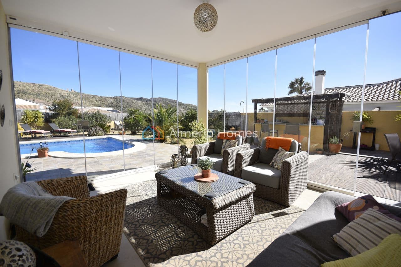3 sovrum Villa till salu i Arboleas med pool - 349 995 € (Ref: 9598168)