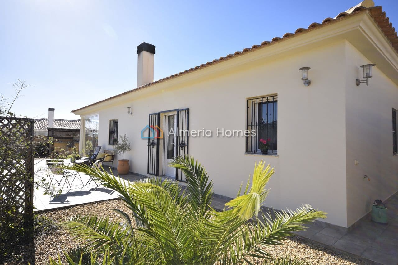 3 sovrum Villa till salu i Arboleas med pool - 349 995 € (Ref: 9598168)