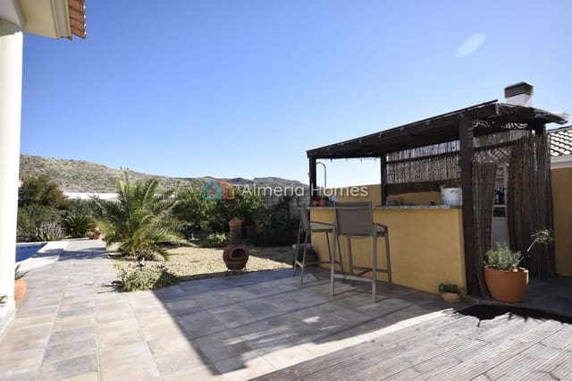 3 sovrum Villa till salu i Arboleas med pool - 349 995 € (Ref: 9598168)