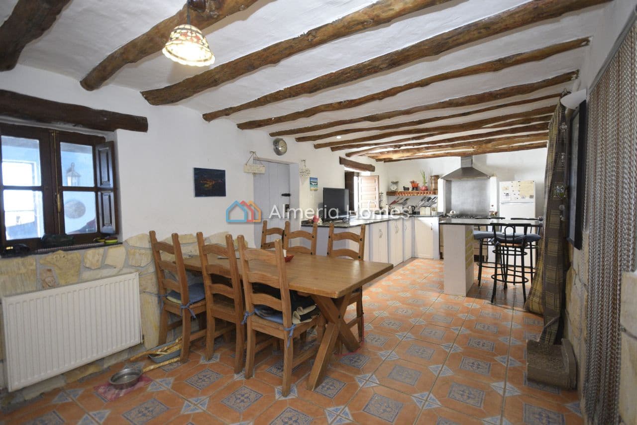 Finca/Casa Rural de 5 habitaciones en Oria en venta - 239.000 € (Ref: 9603430)