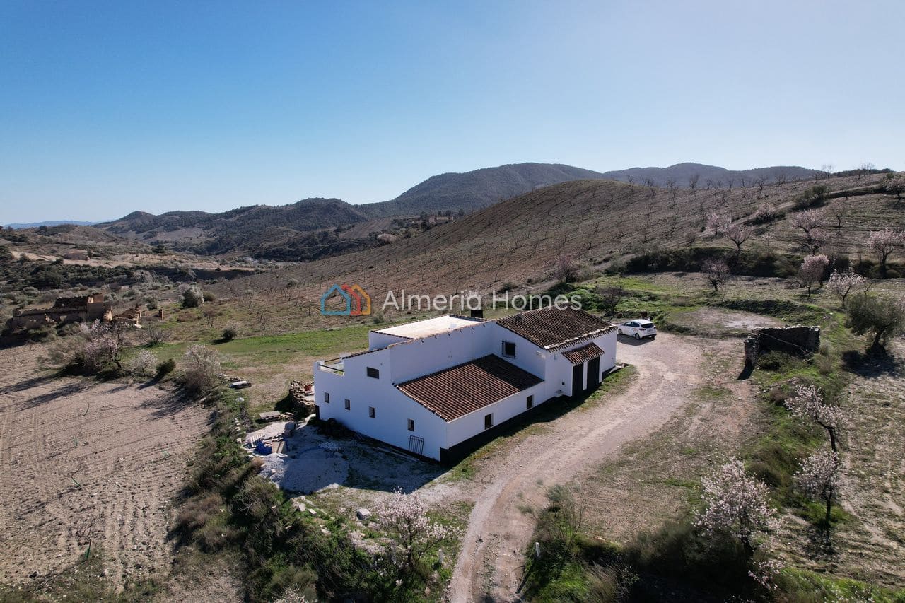 Finca/Casa Rural de 5 habitaciones en Oria en venta - 239.000 € (Ref: 9603430)