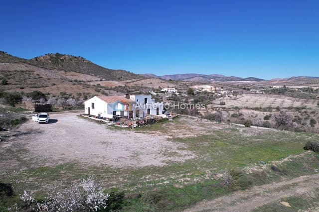 Finca/Casa Rural de 5 habitaciones en Oria en venta - 239.000 € (Ref: 9603430)