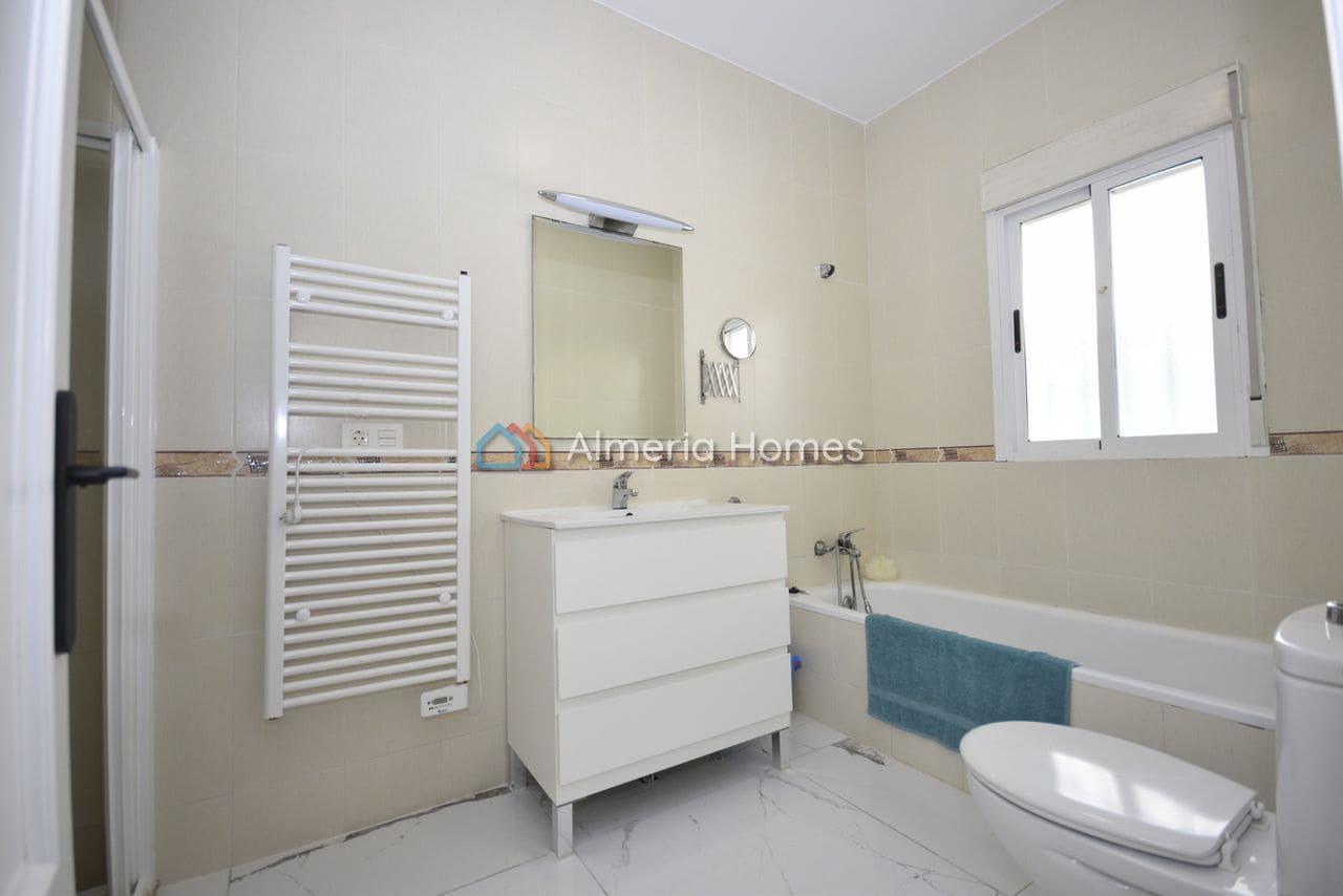 4 soverom Villa til salgs i Arboleas med svømmebasseng garasje - € 329 000 (Ref: 9611963)