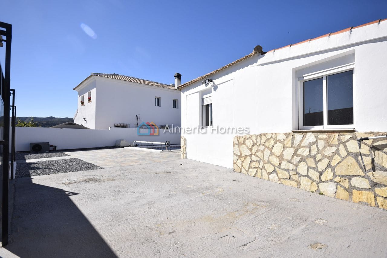 4 soverom Villa til salgs i Arboleas med svømmebasseng garasje - € 329 000 (Ref: 9611963)