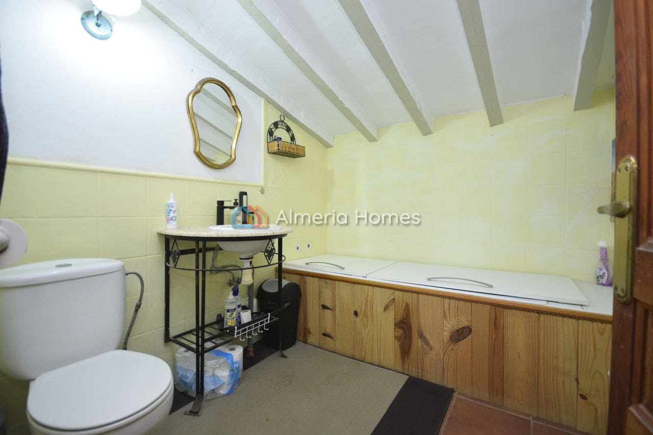 6 slaapkamer Finca/Landhuis te koop in Albox met zwembad - € 324.995 (Ref: 9611964)