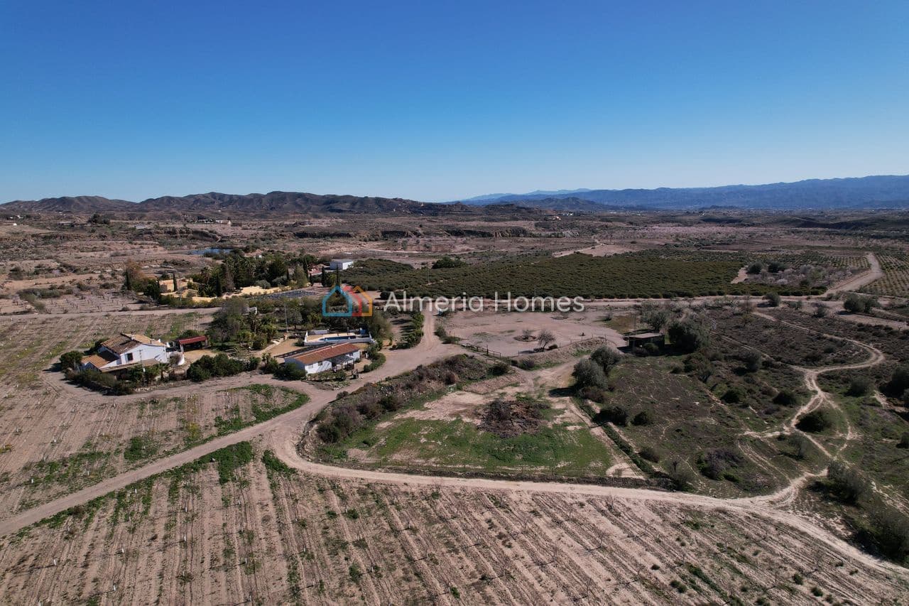 6 slaapkamer Finca/Landhuis te koop in Albox met zwembad - € 324.995 (Ref: 9611964)