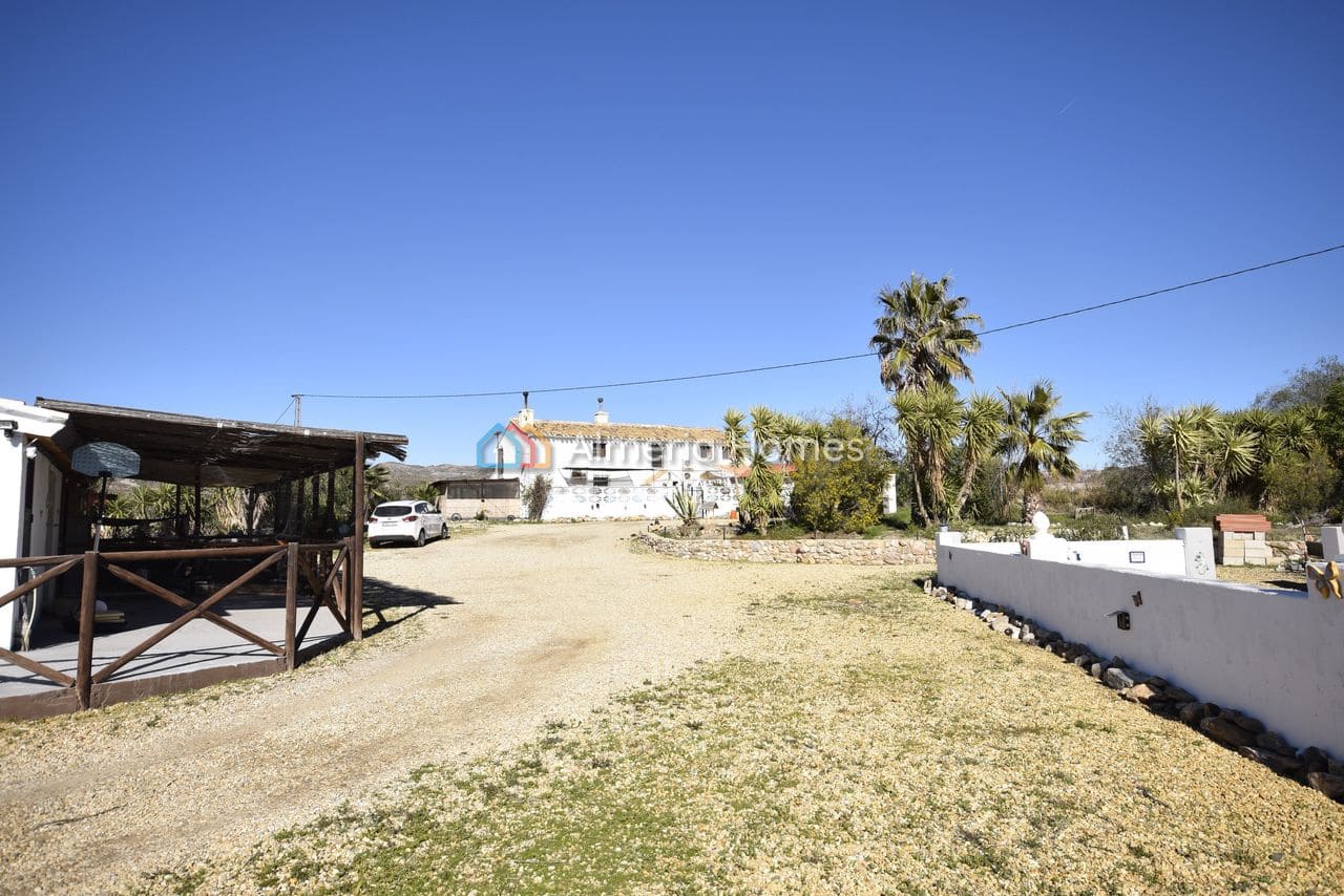 6 slaapkamer Finca/Landhuis te koop in Albox met zwembad - € 324.995 (Ref: 9611964)