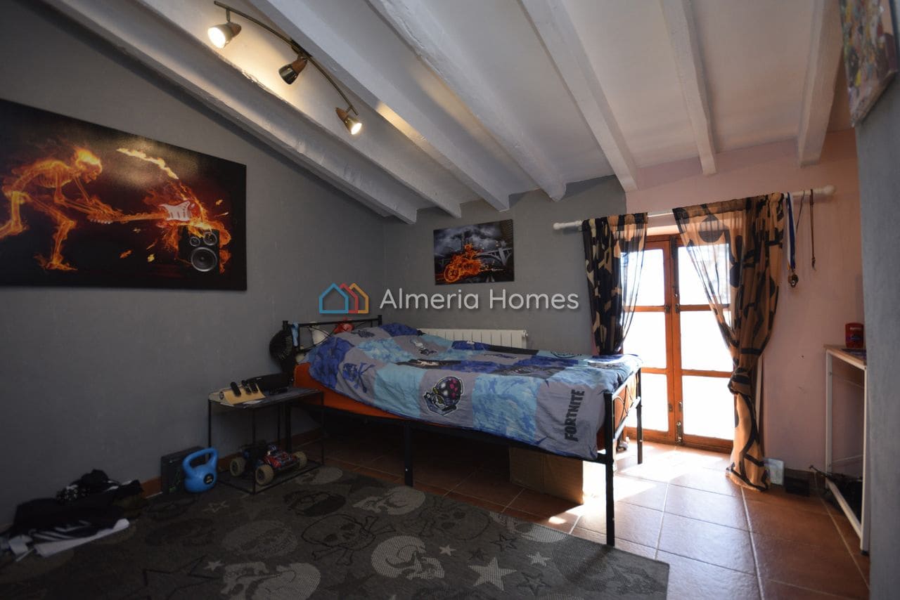 6 slaapkamer Finca/Landhuis te koop in Albox met zwembad - € 324.995 (Ref: 9611964)