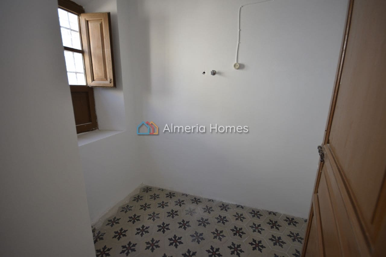 6 slaapkamer Huis te koop in Zurgena - € 149.995 (Ref: 9632643)