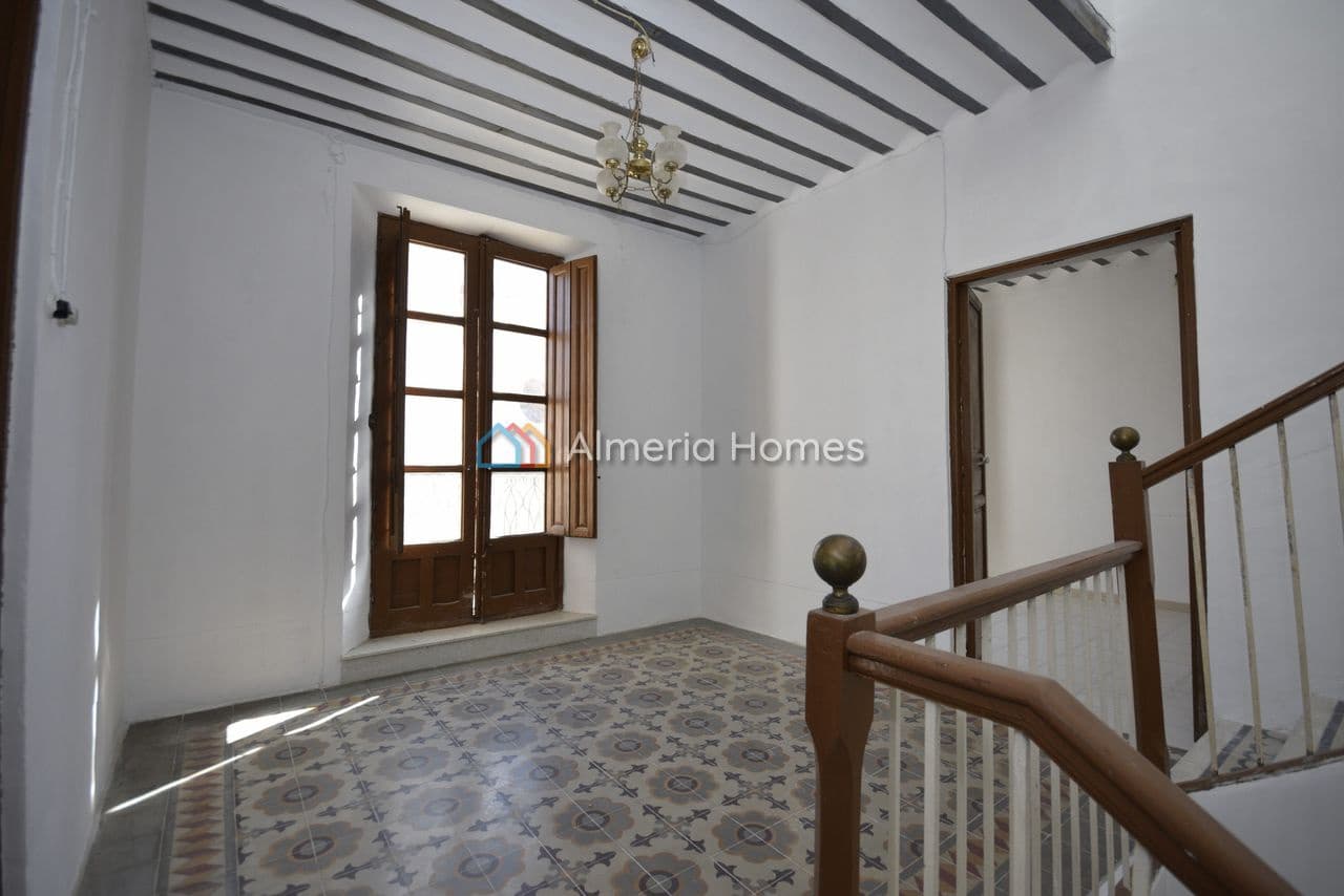 6 slaapkamer Huis te koop in Zurgena - € 149.995 (Ref: 9632643)