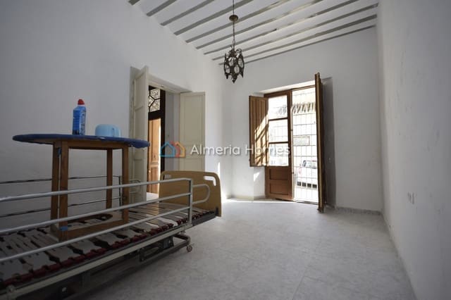 6 slaapkamer Huis te koop in Zurgena - € 149.995 (Ref: 9632643)