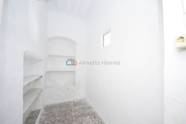 6 slaapkamer Huis te koop in Zurgena - € 149.995 (Ref: 9632643)