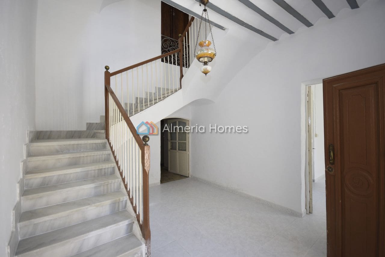 6 slaapkamer Huis te koop in Zurgena - € 149.995 (Ref: 9632643)