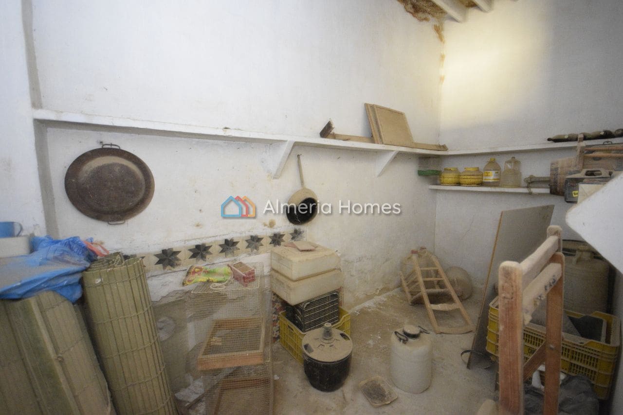 6 slaapkamer Huis te koop in Zurgena - € 149.995 (Ref: 9632643)