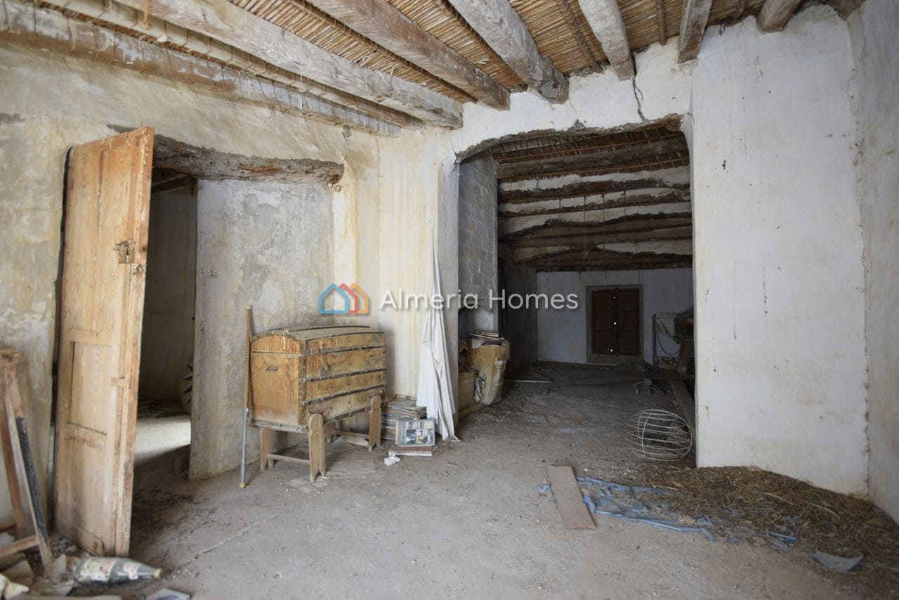 6 slaapkamer Huis te koop in Zurgena - € 149.995 (Ref: 9632643)