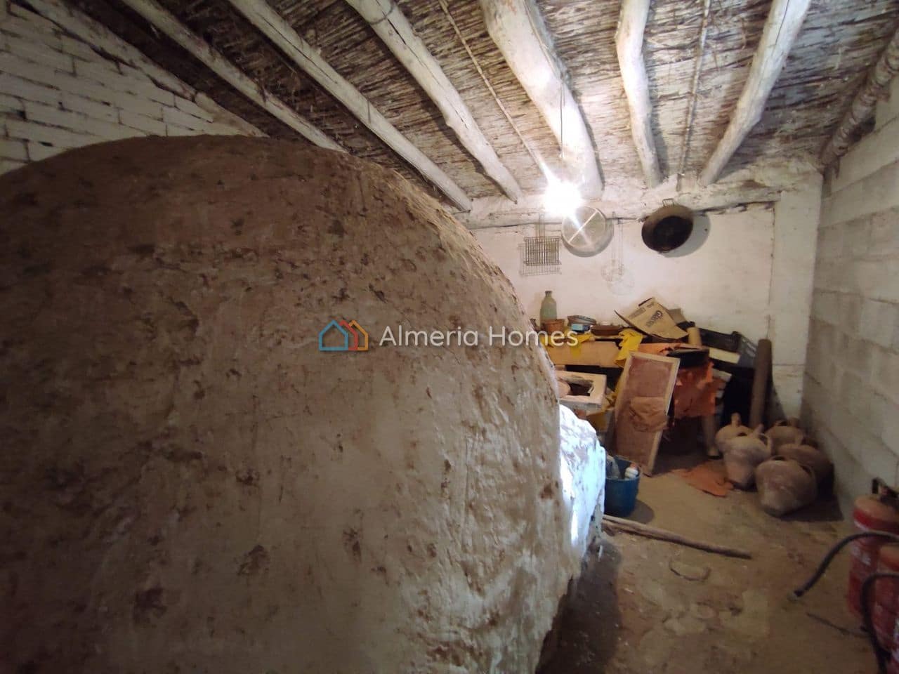 3 bedroom Finca/Country House for sale in Caniles - € 67,500 (Ref: 9632646)