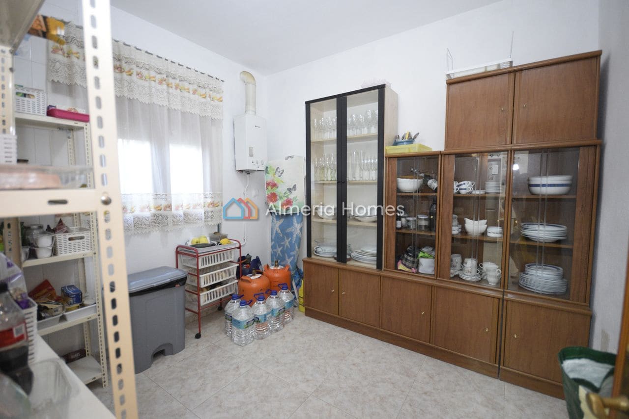 Chalet de 7 habitaciones en Albox en venta con garaje - 450.000 € (Ref: 9642189)