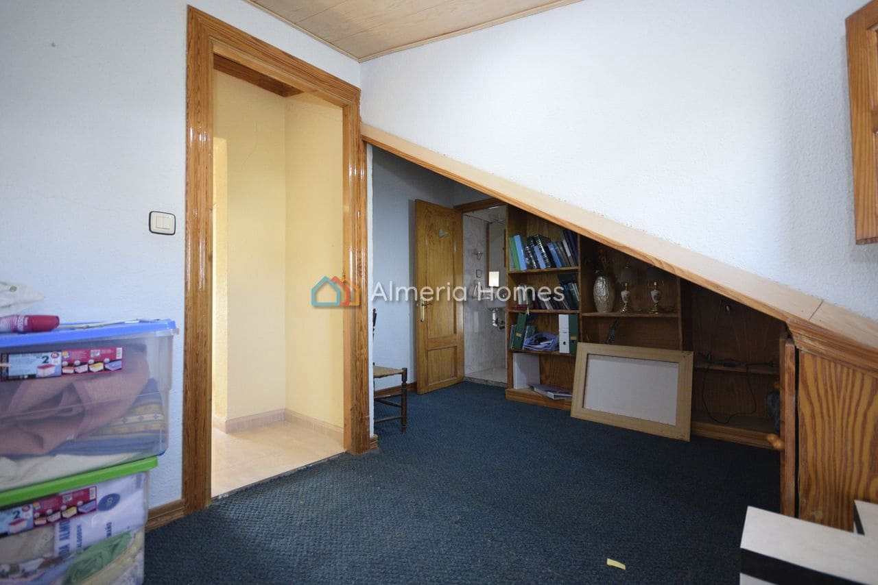 Chalet de 7 habitaciones en Albox en venta con garaje - 450.000 € (Ref: 9642189)