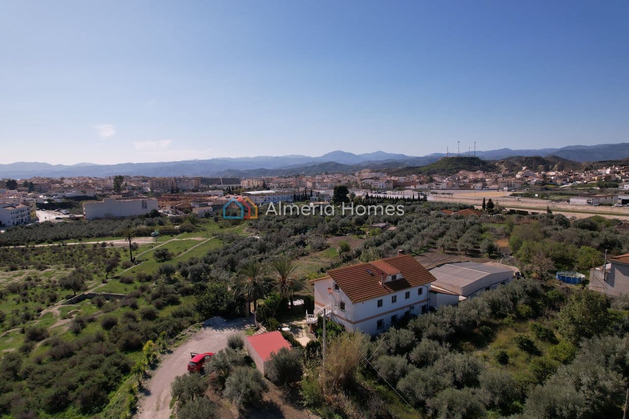 Chalet de 7 habitaciones en Albox en venta con garaje - 450.000 € (Ref: 9642189)