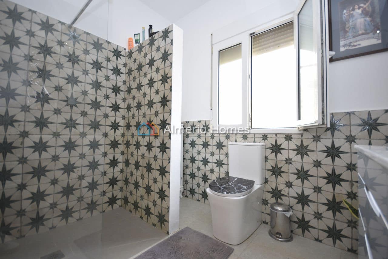 Chalet de 3 habitaciones en Cantoria en venta con piscina garaje - 364.995 € (Ref: 9669306)