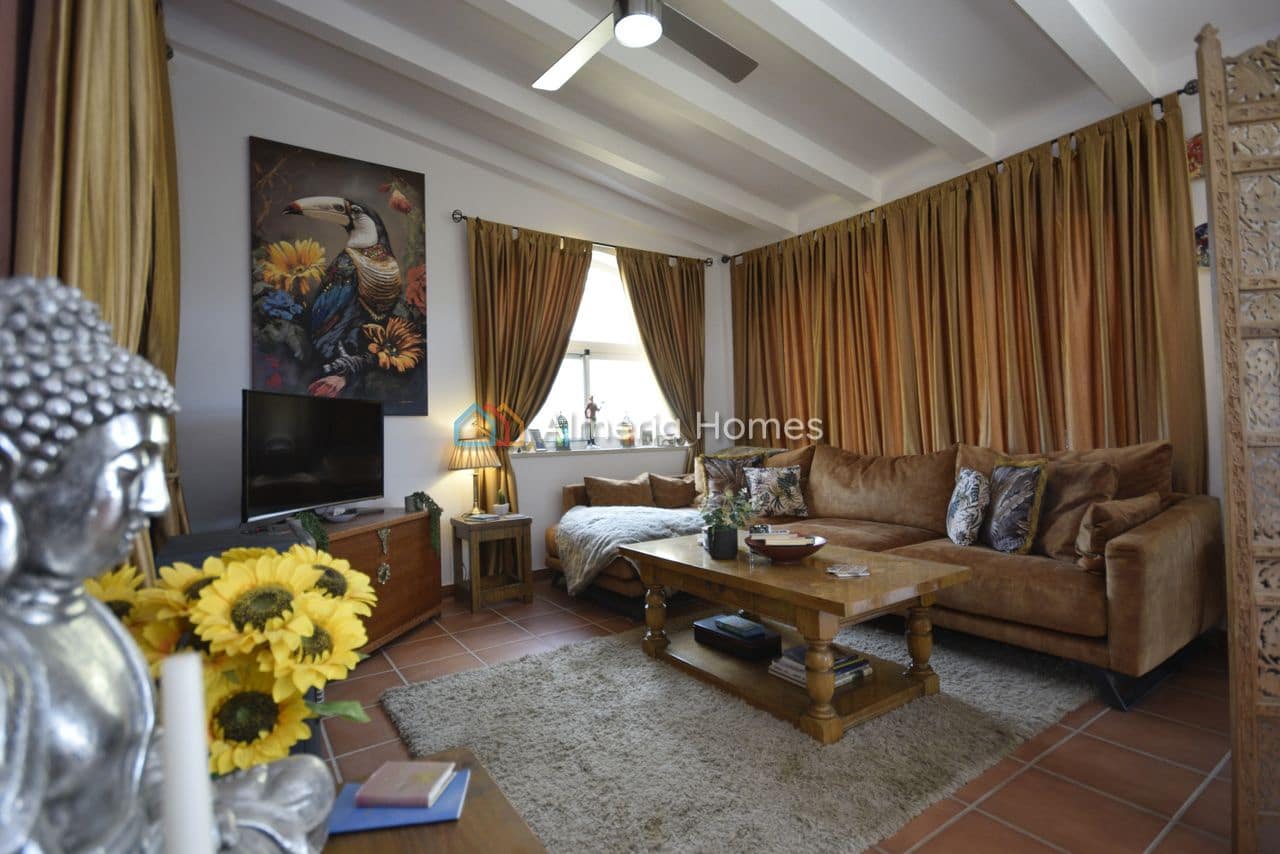 Chalet de 3 habitaciones en Cantoria en venta con piscina garaje - 364.995 € (Ref: 9669306)