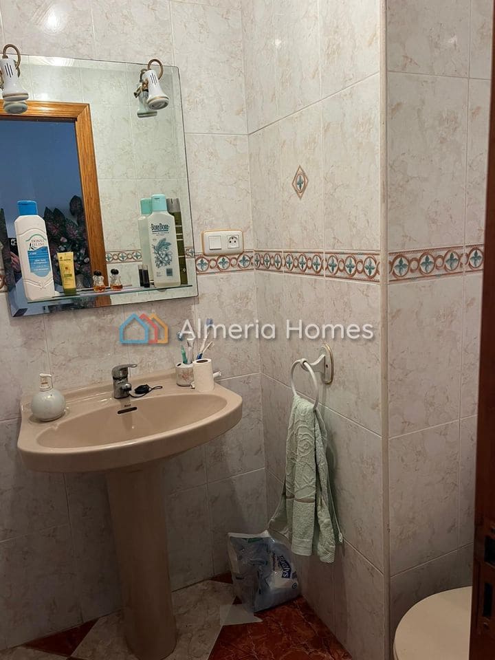 3 makuuhuone Omakotitalo myytävänä paikassa Albox - 110 000 € (Ref: 9672247)