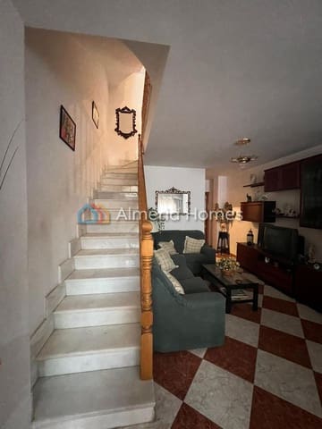 3 makuuhuone Omakotitalo myytävänä paikassa Albox - 110 000 € (Ref: 9672247)