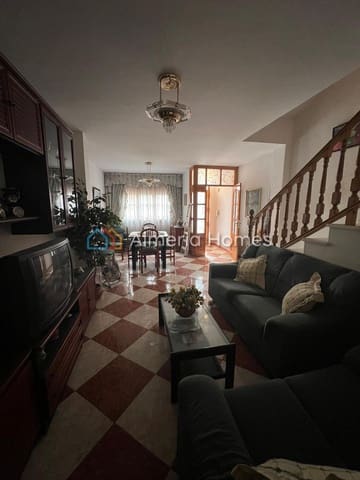 3 makuuhuone Omakotitalo myytävänä paikassa Albox - 110 000 € (Ref: 9672247)