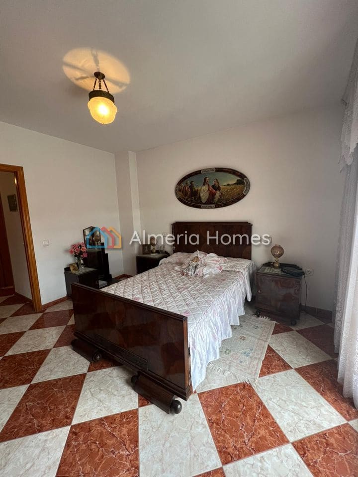 3 makuuhuone Omakotitalo myytävänä paikassa Albox - 110 000 € (Ref: 9672247)