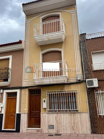 3 makuuhuone Omakotitalo myytävänä paikassa Albox - 110 000 € (Ref: 9672247)