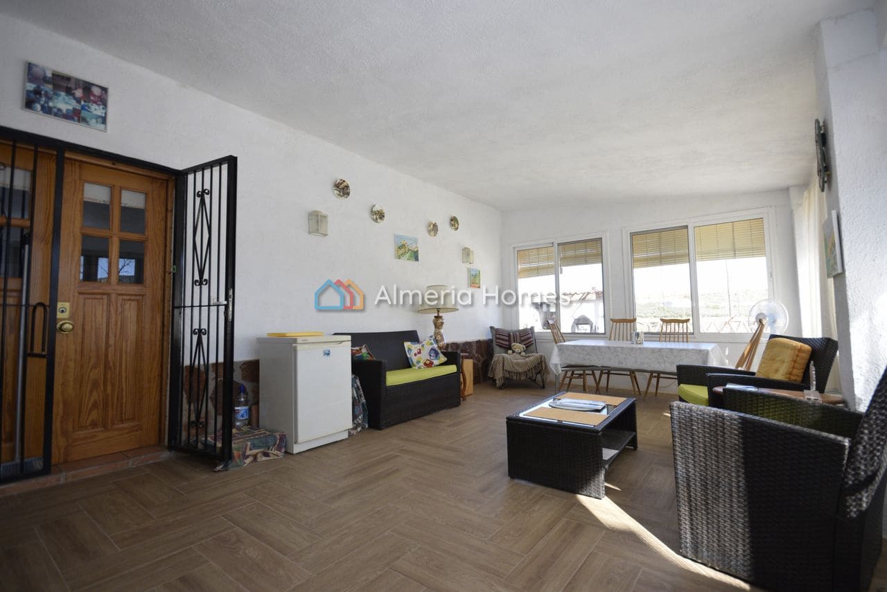 4 quarto Moradia para venda em Caniles com piscina - 184 995 € (Ref: 9688454)