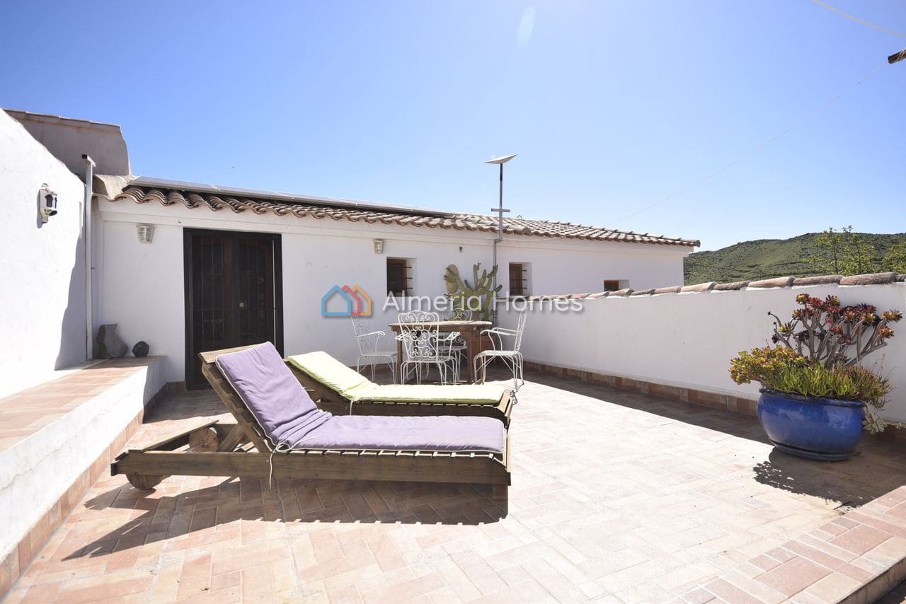 5 makuuhuone Maalaistalo myytävänä paikassa Lubrin mukana uima-altaan 
autotalli - 199 950 € (Ref: 9694029)