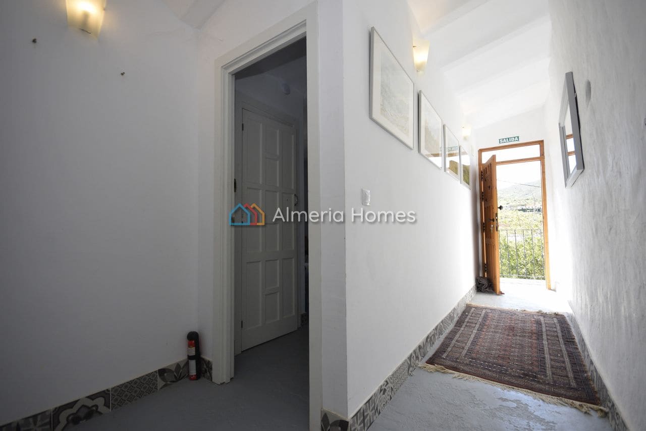 5 makuuhuone Maalaistalo myytävänä paikassa Lubrin mukana uima-altaan 
autotalli - 199 950 € (Ref: 9694029)