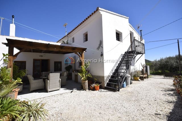 5 makuuhuone Maalaistalo myytävänä paikassa Lubrín mukana uima-altaan 
autotalli - 199 950 € (Ref: 9694029)