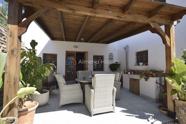 5 makuuhuone Maalaistalo myytävänä paikassa Lubrín mukana uima-altaan 
autotalli - 199 950 € (Ref: 9694029)