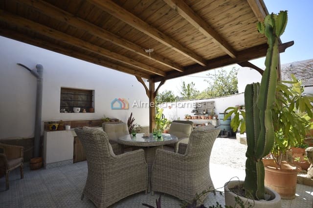 5 makuuhuone Maalaistalo myytävänä paikassa Lubrín mukana uima-altaan 
autotalli - 199 950 € (Ref: 9694029)