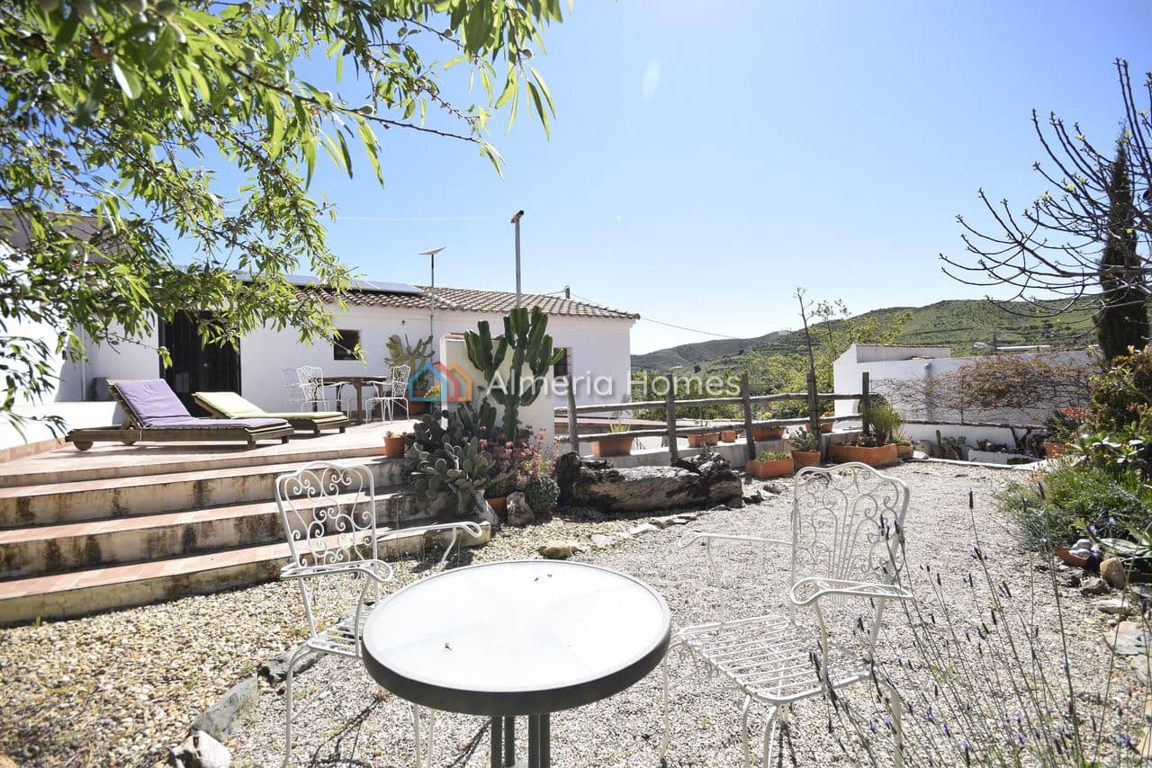 5 makuuhuone Maalaistalo myytävänä paikassa Lubrin mukana uima-altaan 
autotalli - 199 950 € (Ref: 9694029)