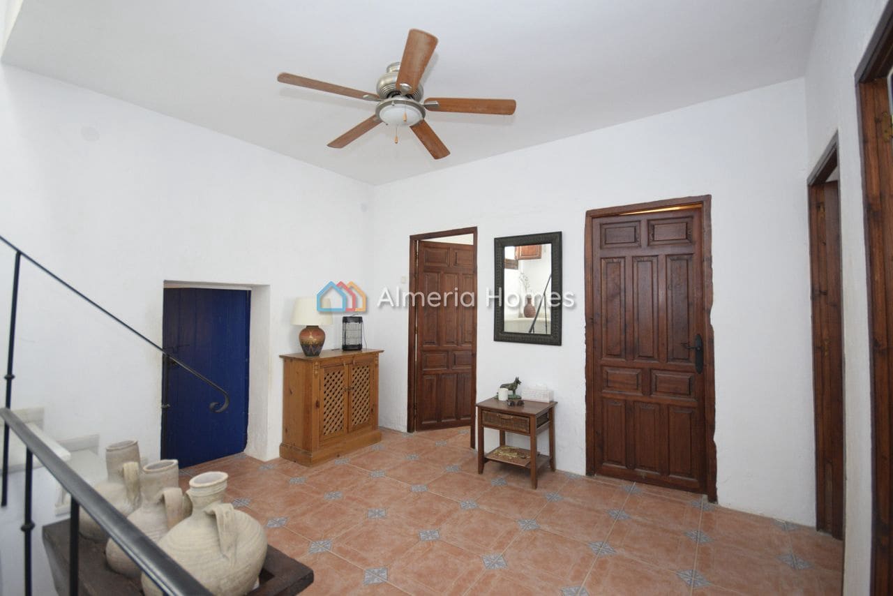 5 soveværelse Byhus til salg i Albanchez - € 110.000 (Ref: 9707896)