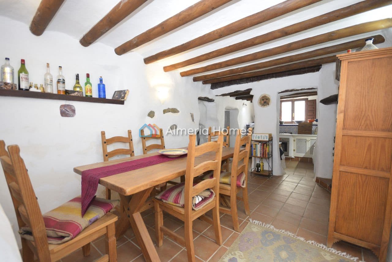 5 soveværelse Byhus til salg i Albanchez - € 110.000 (Ref: 9707896)