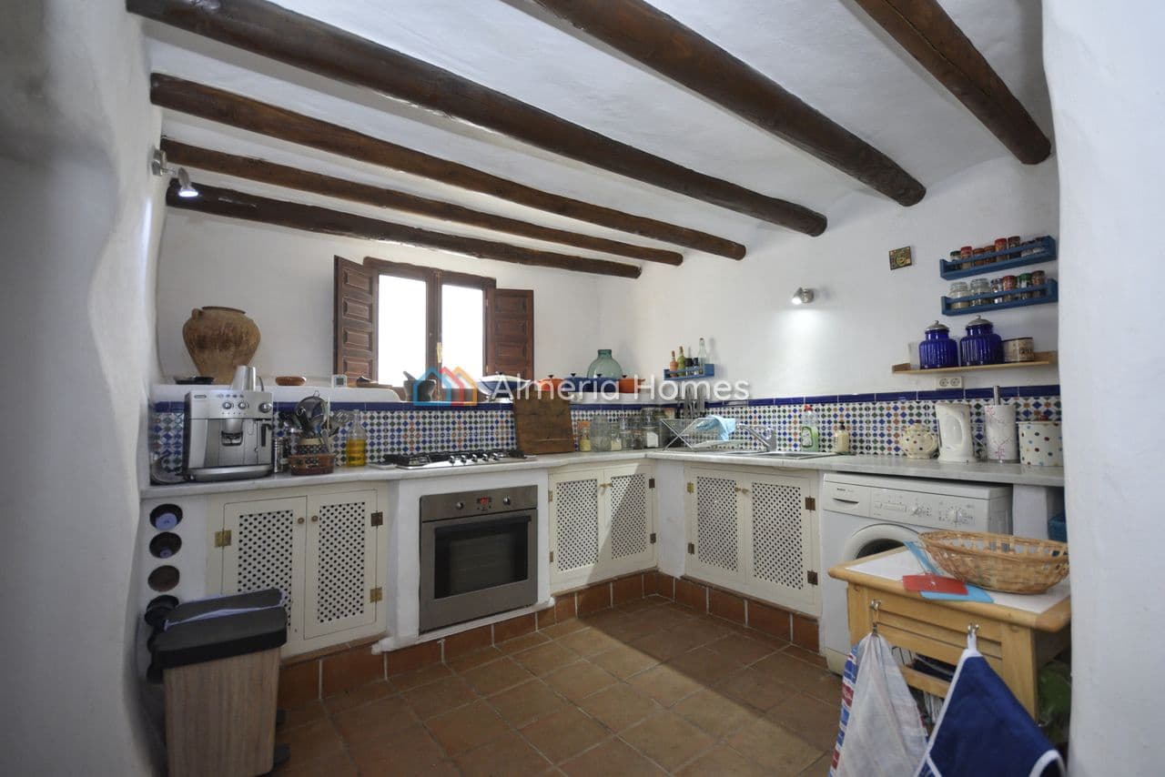 5 soveværelse Byhus til salg i Albanchez - € 110.000 (Ref: 9707896)