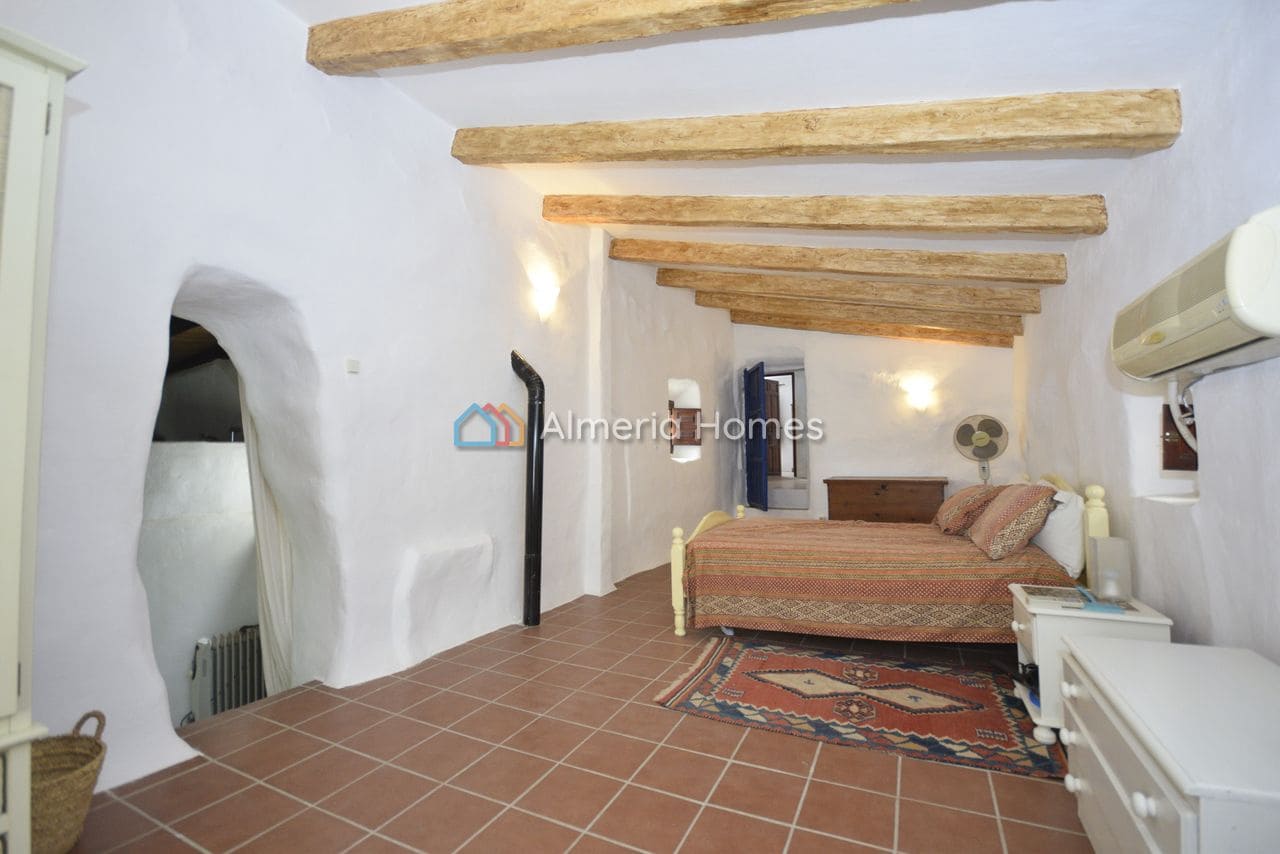 5 soveværelse Byhus til salg i Albanchez - € 110.000 (Ref: 9707896)