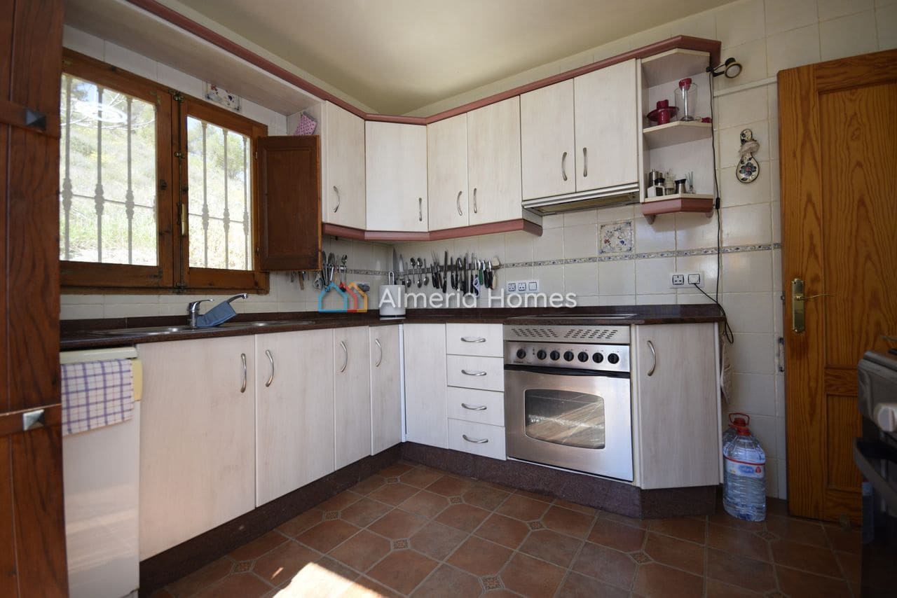 3 bedroom Villa for sale in Oria with pool garage - € 164,995 (Ref: 9716594)