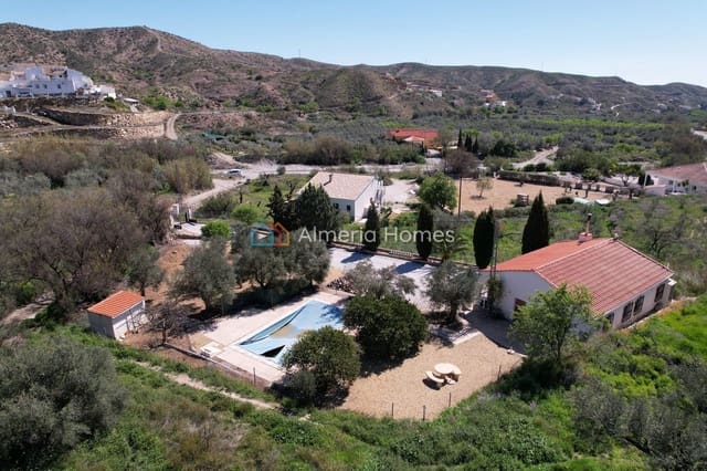 3 sovrum Villa till salu i Oria med pool garage - 164 995 € (Ref: 9716594)