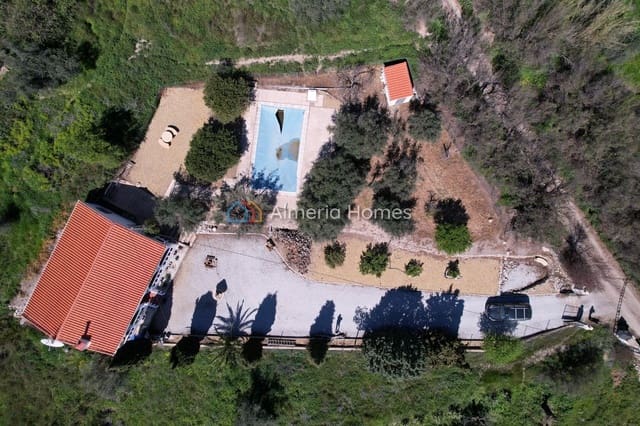 3 sovrum Villa till salu i Oria med pool garage - 164 995 € (Ref: 9716594)