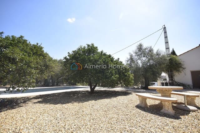 3 quarto Moradia para venda em Albox com piscina garagem - 164 950 € (Ref: 9716594)