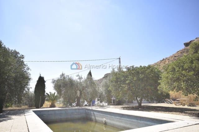 3 quarto Moradia para venda em Albox com piscina garagem - 164 950 € (Ref: 9716594)