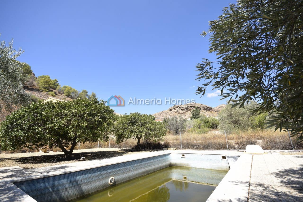 Chalet de 3 habitaciones en Albox en venta con piscina garaje - 164.950 € (Ref: 9716594)