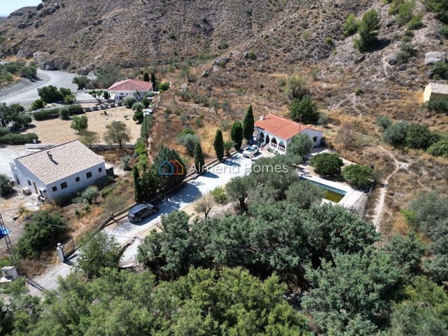 3 quarto Moradia para venda em Albox com piscina garagem - 164 950 € (Ref: 9716594)